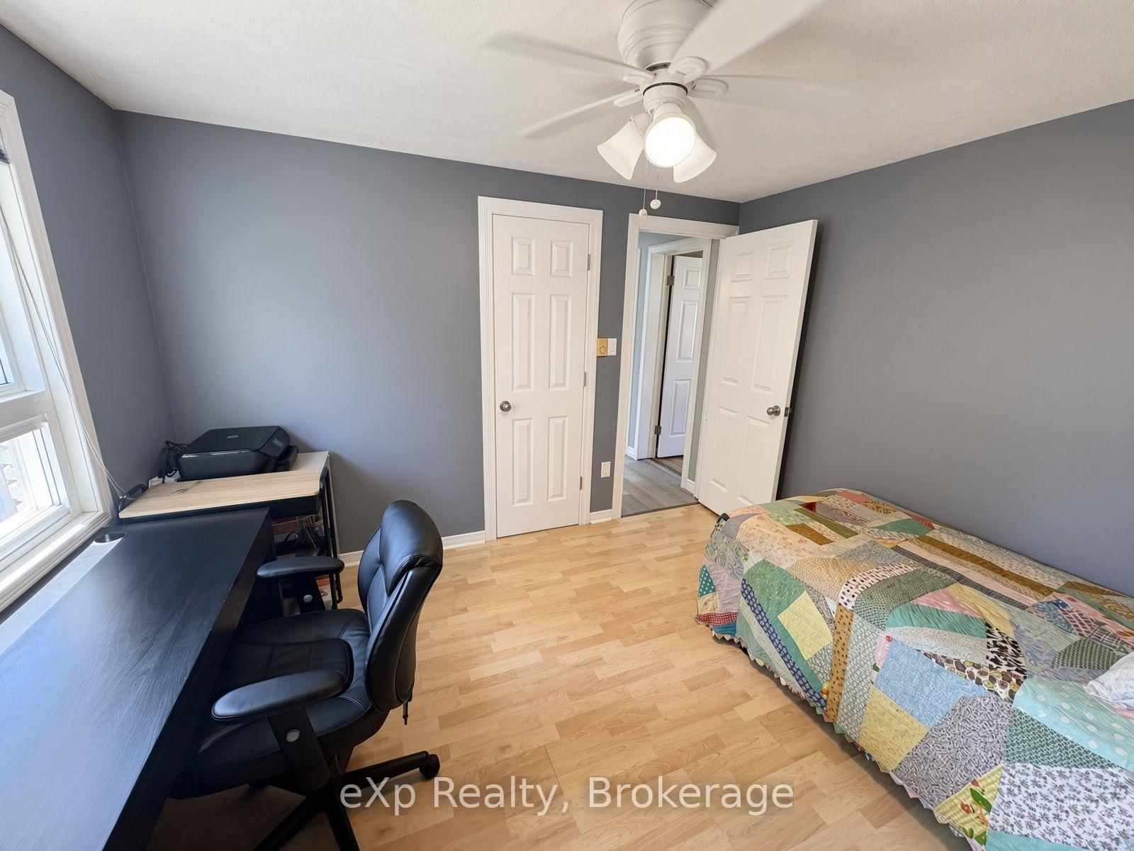 23 Valleyside Drive • Brockton, ON photo 11