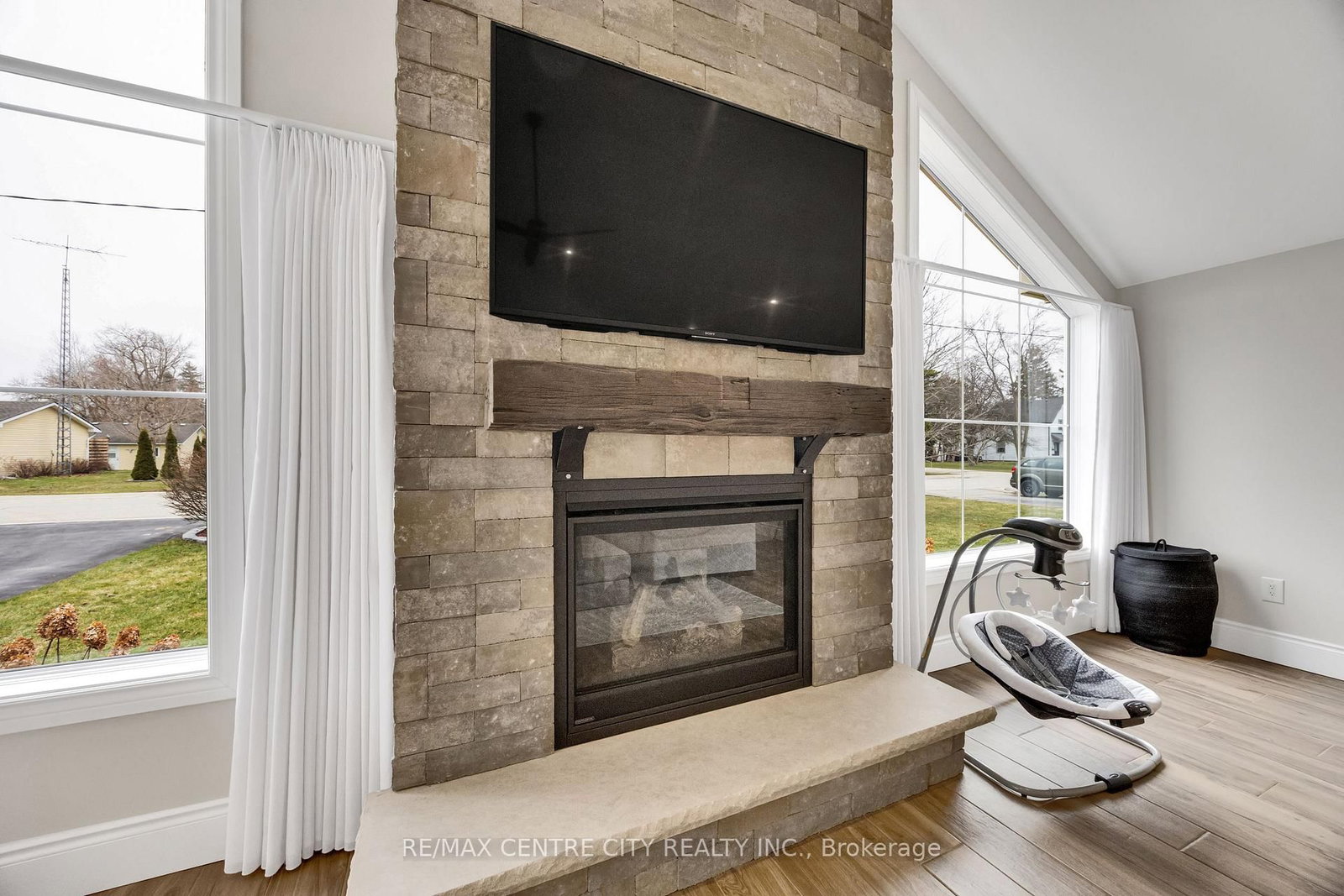174 Ridge Street • Dutton/Dunwich, ON photo 12