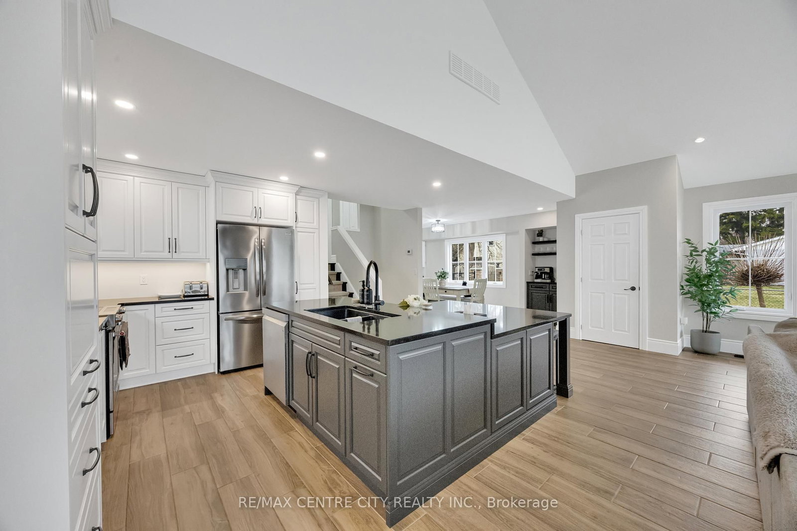 174 Ridge Street • Dutton/Dunwich, ON photo 15