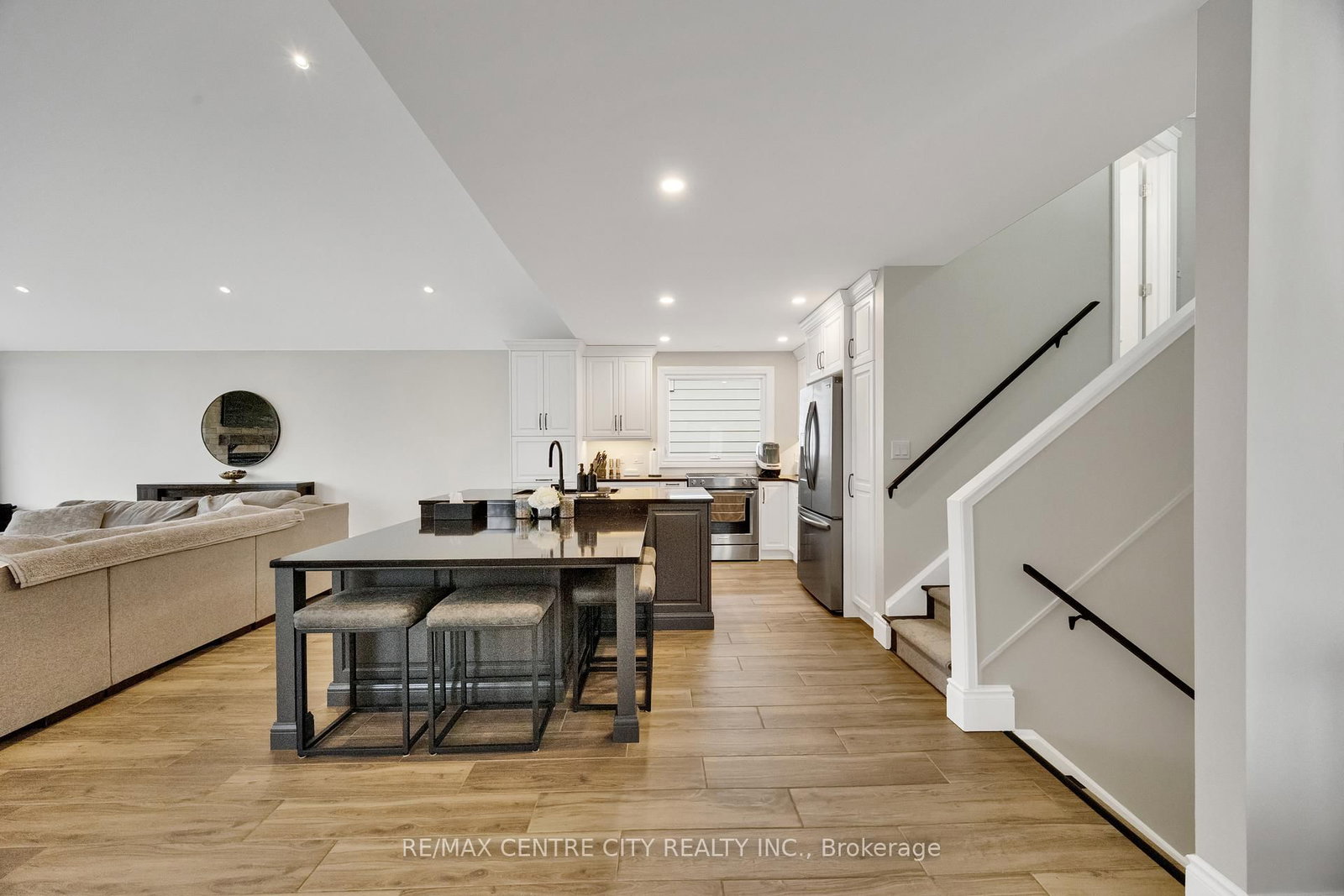 174 Ridge Street • Dutton/Dunwich, ON photo 20