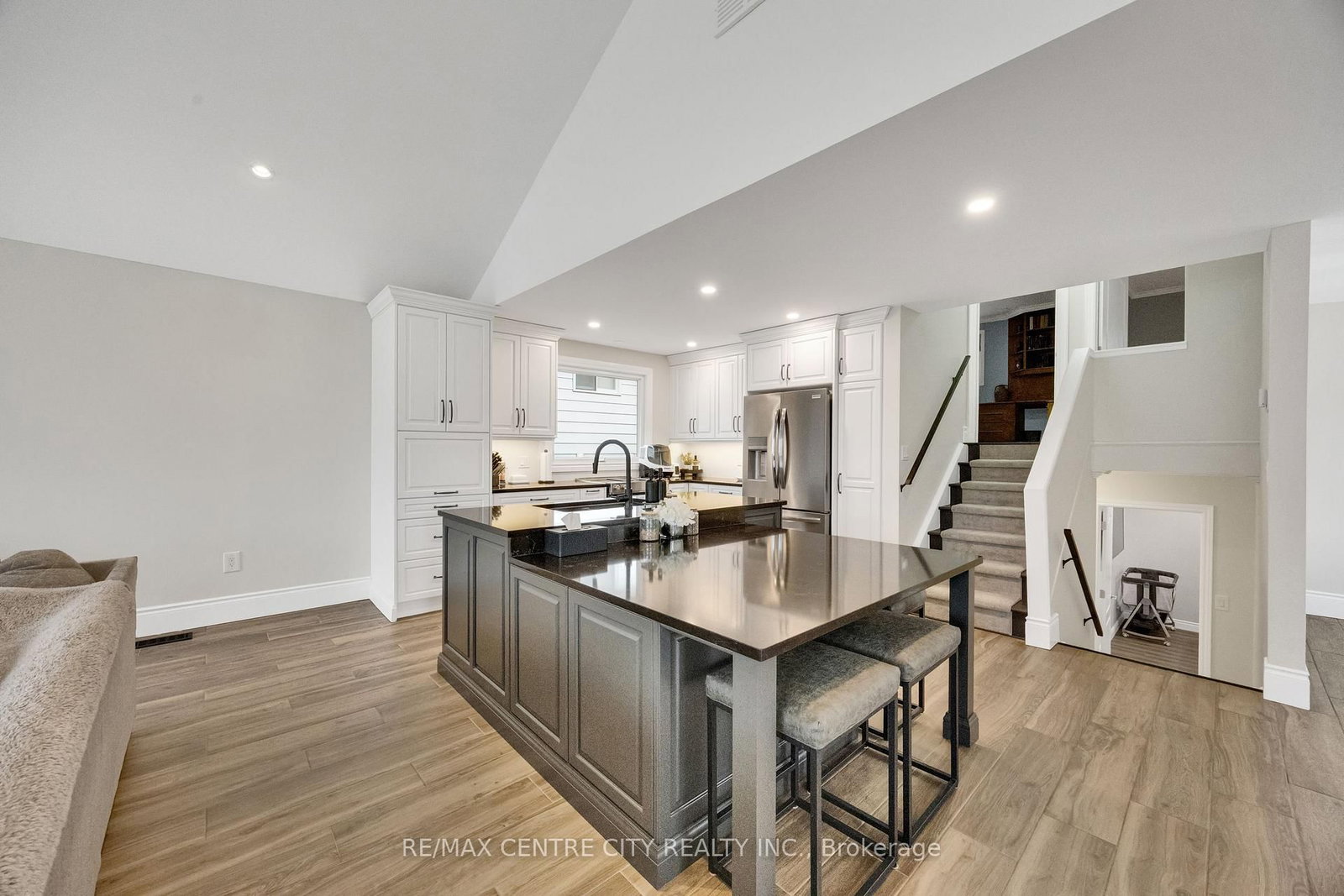 174 Ridge Street • Dutton/Dunwich, ON photo 23