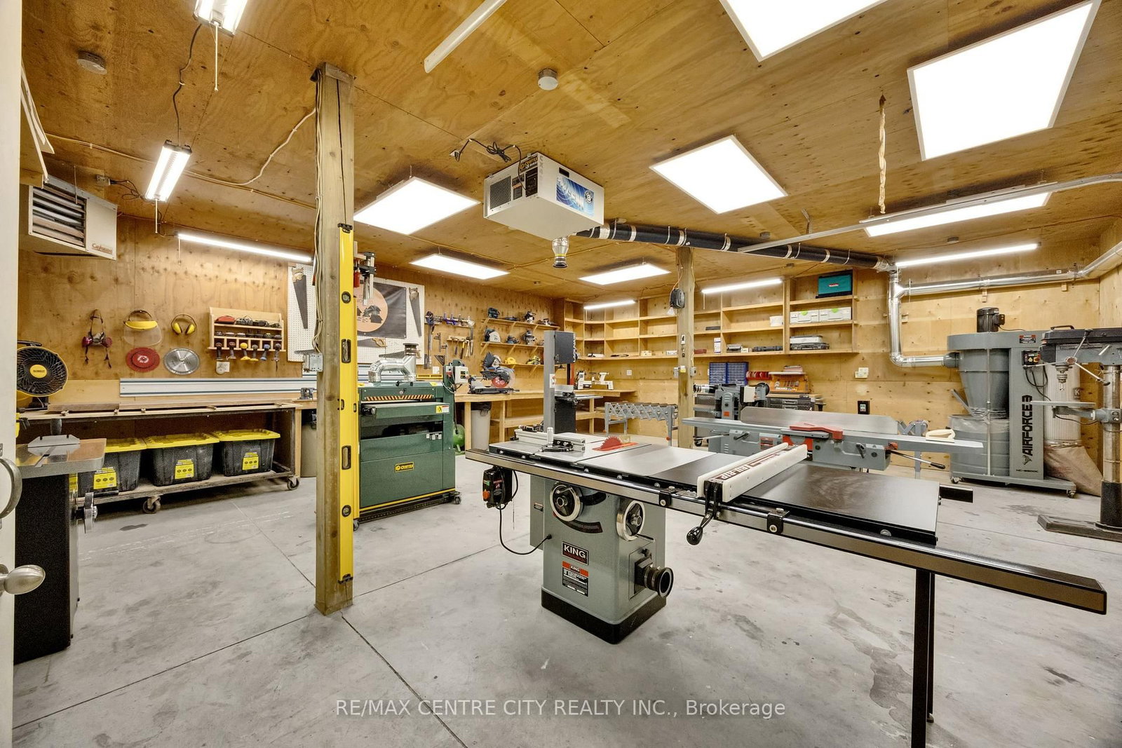174 Ridge Street • Dutton/Dunwich, ON photo 39