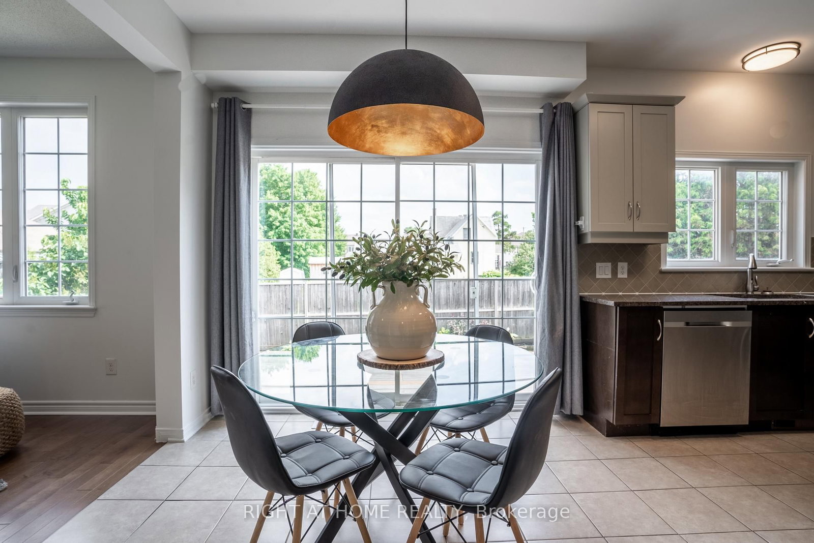 106 Sunita Crescent • Ottawa, ON photo 14