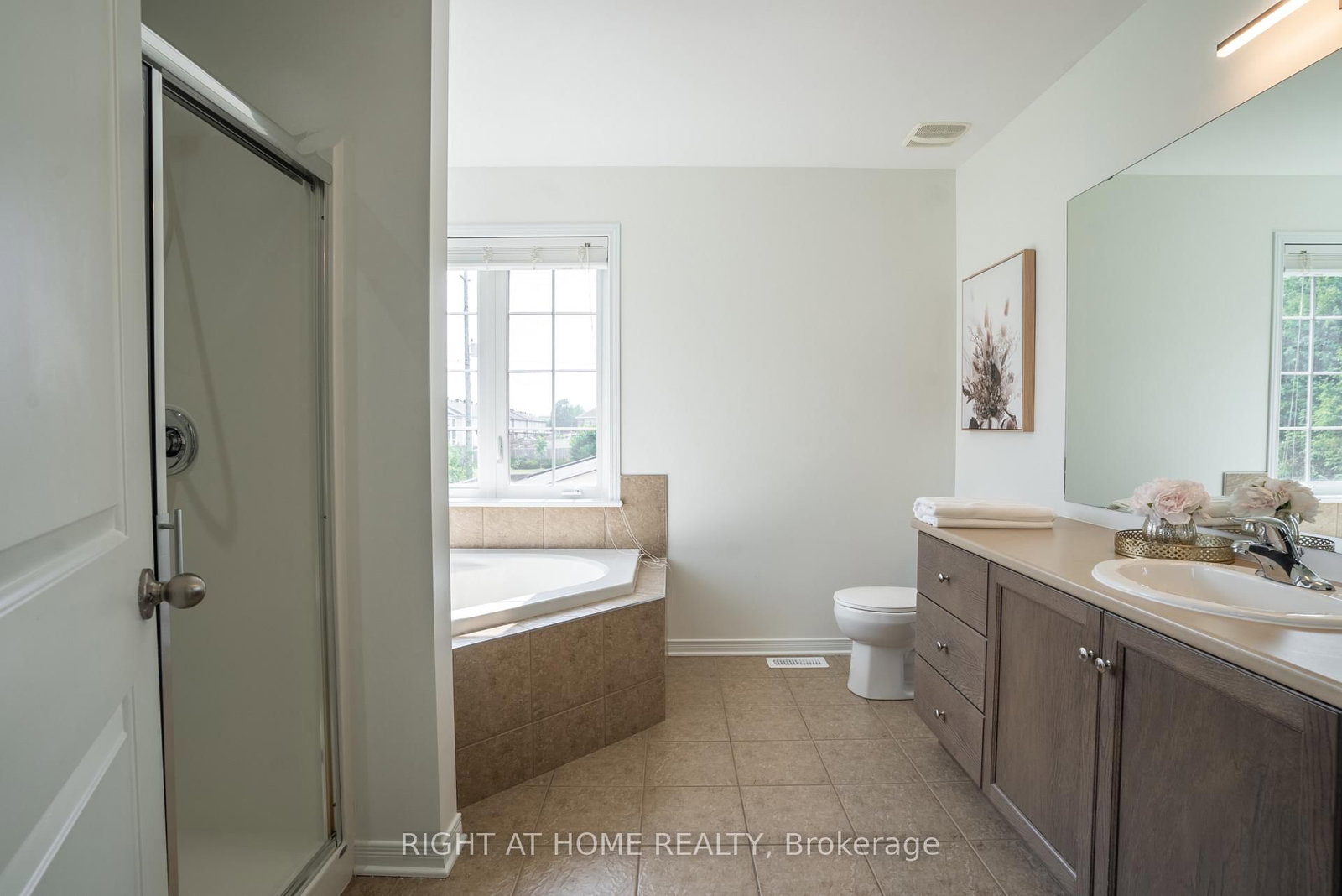 106 Sunita Crescent • Ottawa, ON photo 25