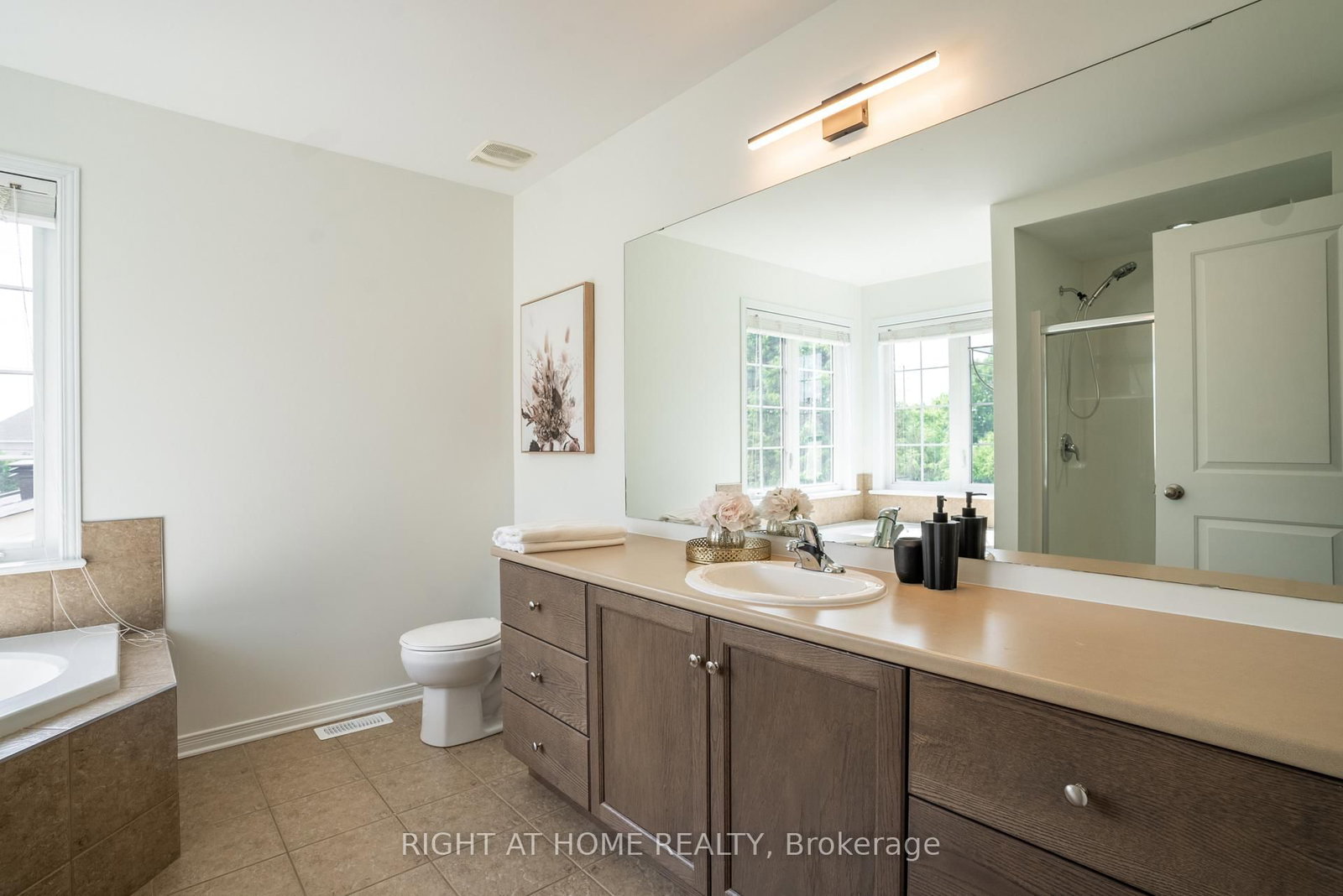 106 Sunita Crescent • Ottawa, ON photo 27