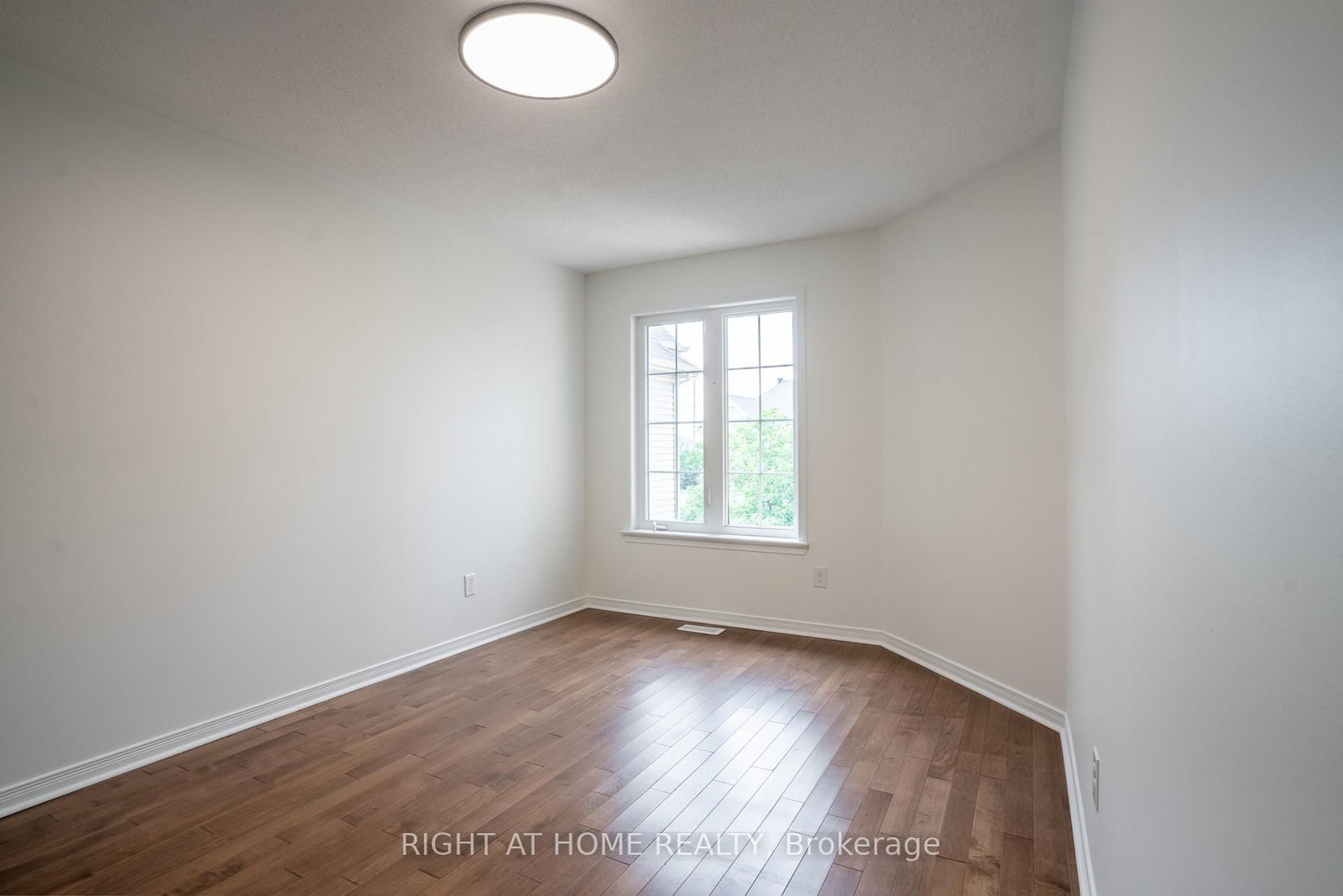 106 Sunita Crescent • Ottawa, ON photo 42