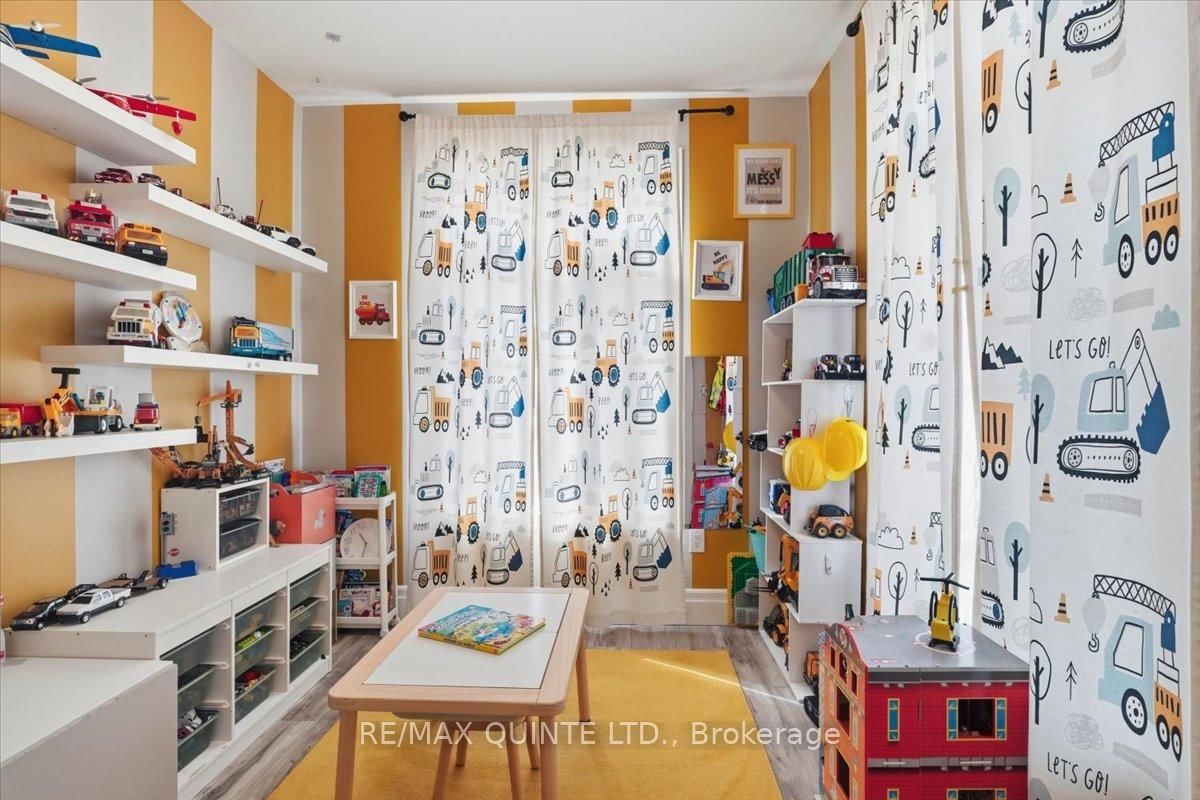5 Allen Street • Prince Edward County, ON photo 17