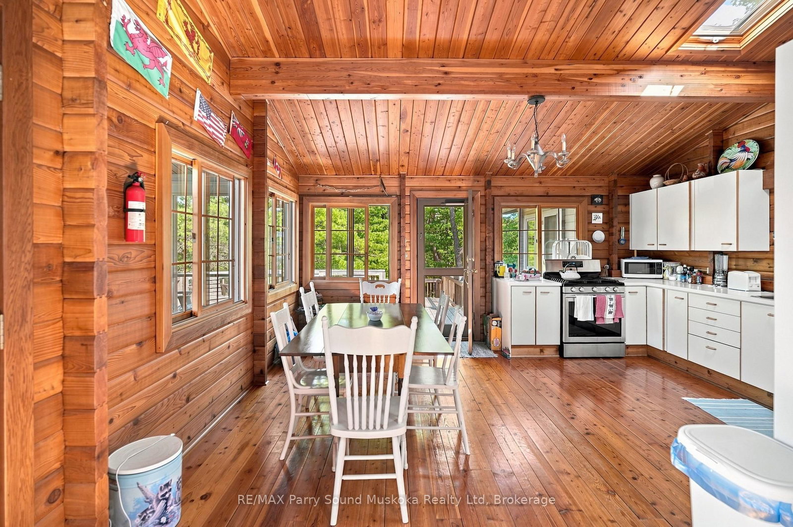 87 Island Island • The Archipelago, ON photo 12