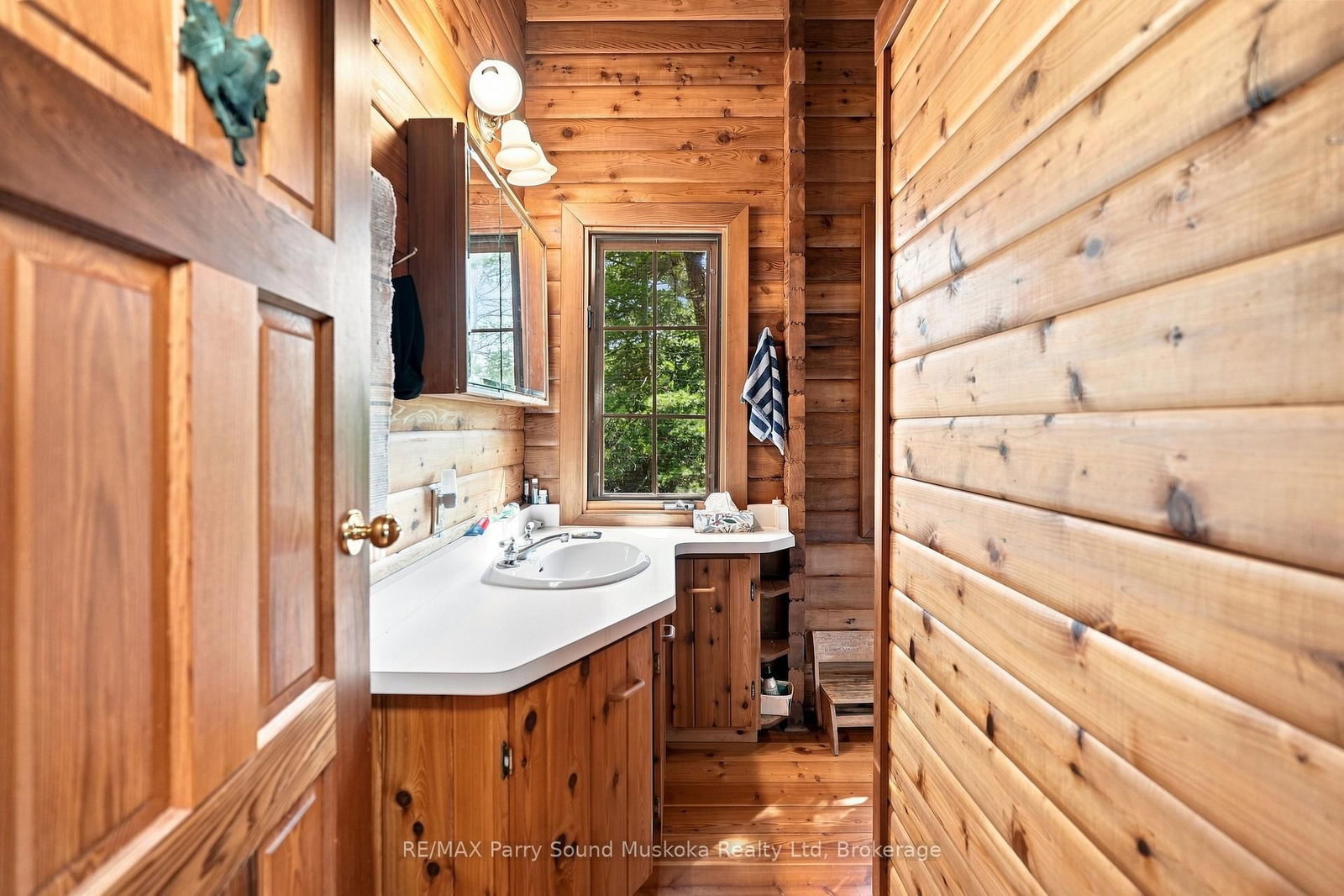 87 Island Island • The Archipelago, ON photo 18