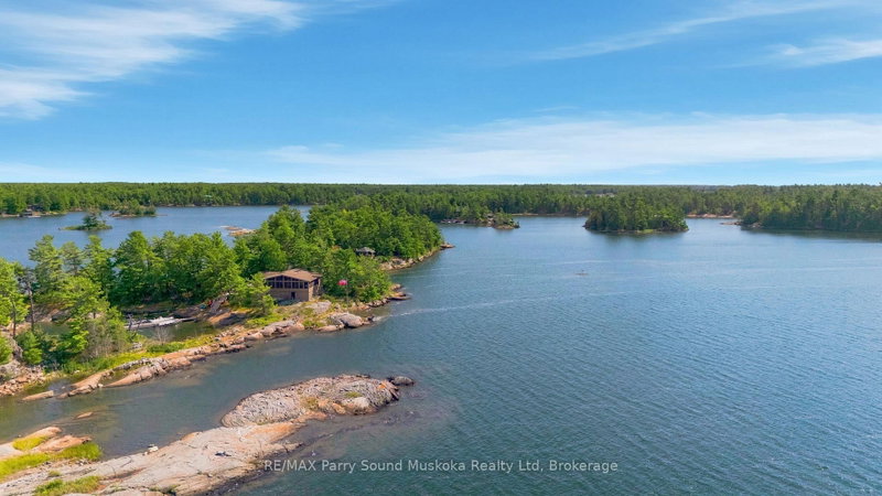 87 Island Island