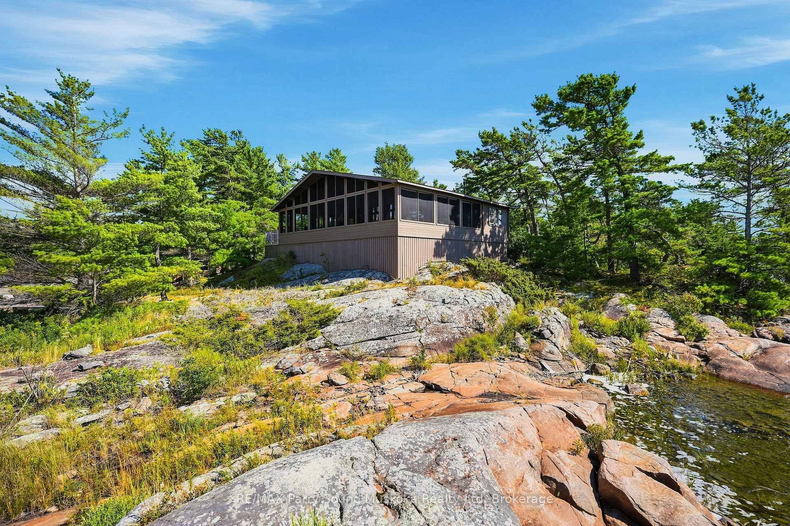87 Island Island • The Archipelago, ON photo 36
