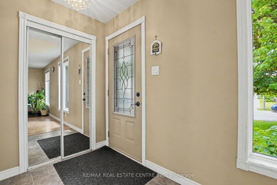514 Havelock Drive • Waterloo, ON photo 4
