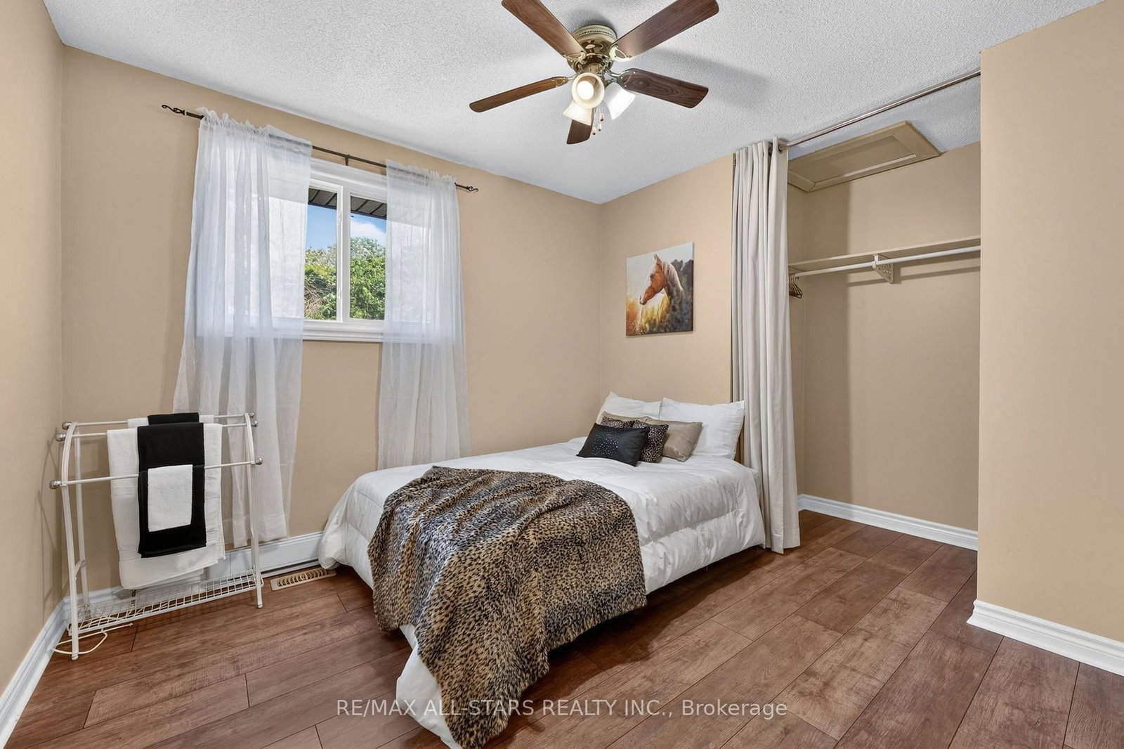 6 Golf Crt, Kawartha Lakes, view 21