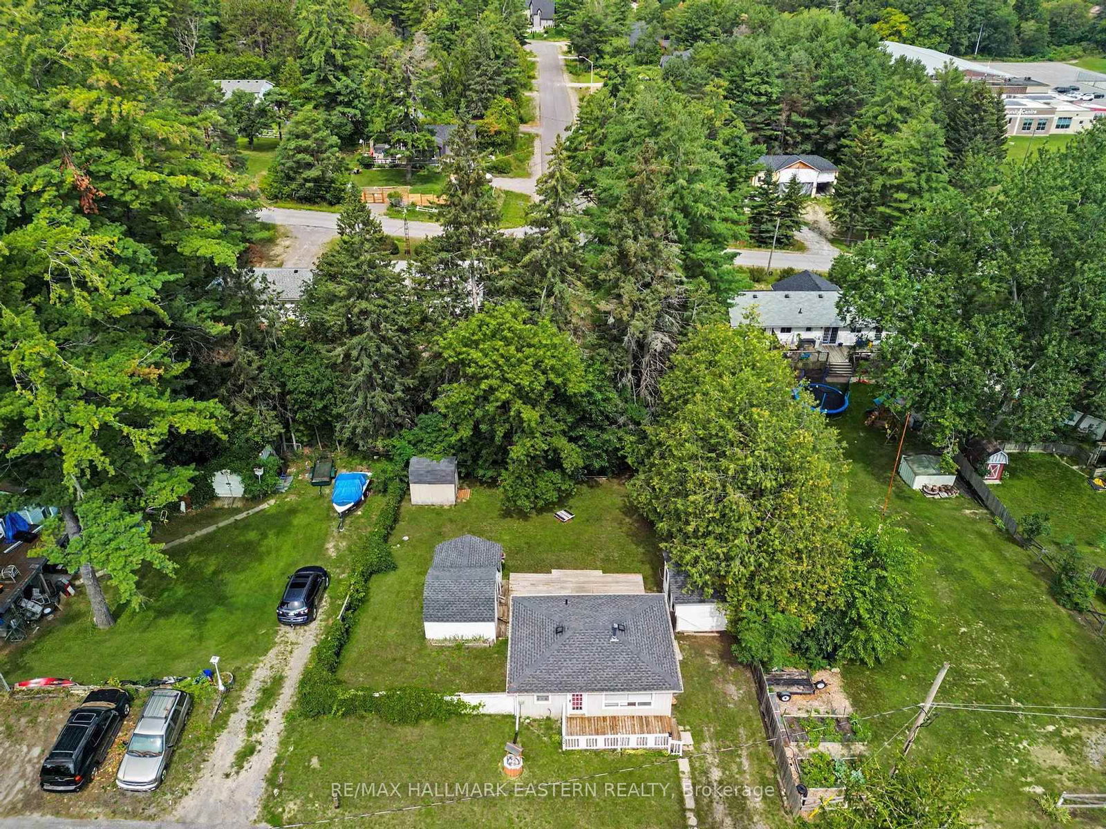 7034 Beech Street • Hamilton Township, ON photo 36