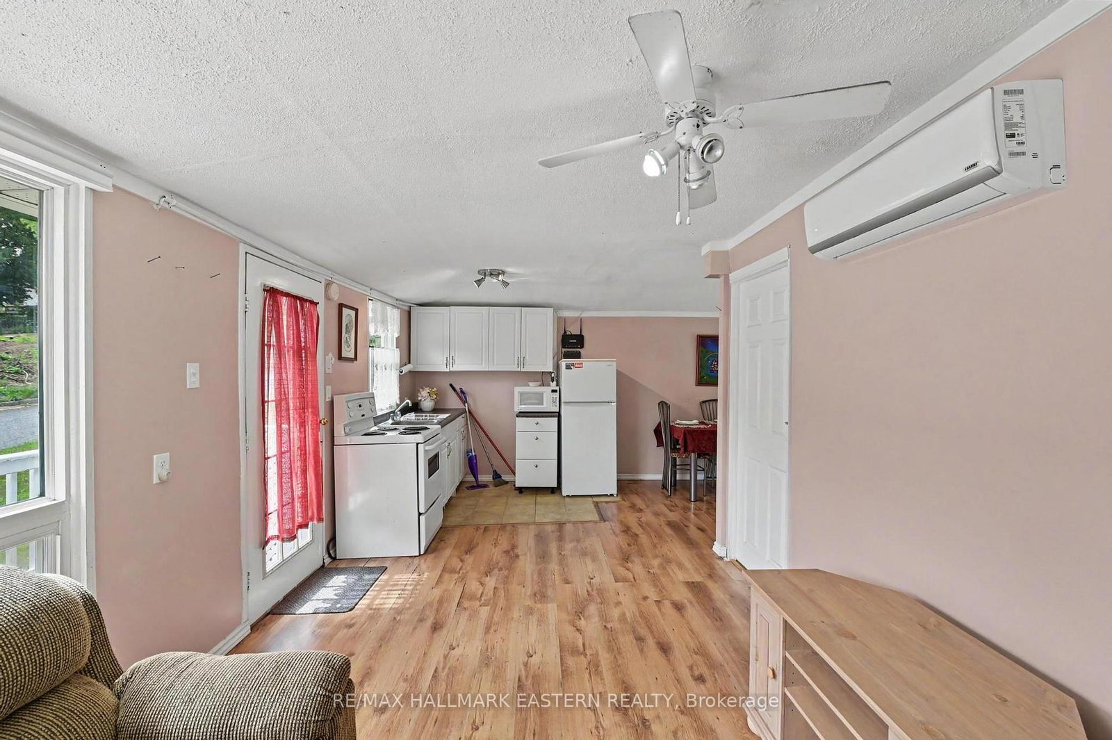 7034 Beech Street • Hamilton Township, ON photo 8