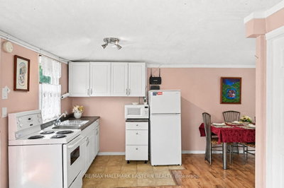 7034 Beech Street • Hamilton Township, ON photo 9