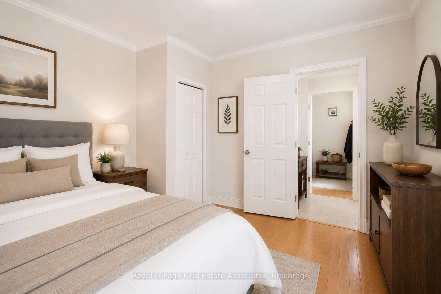 12 Nelson Street • Hamilton, ON photo 16