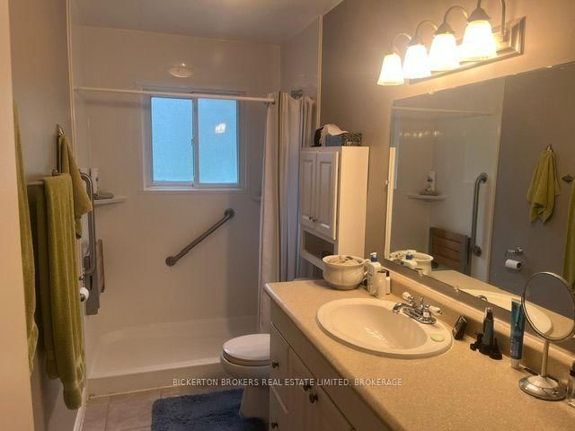 355 Oak Street • Gananoque, ON photo 11