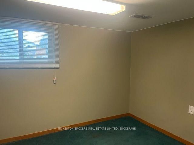 355 Oak Street • Gananoque, ON photo 17