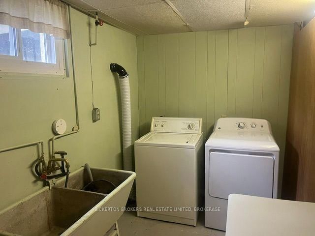 355 Oak Street • Gananoque, ON photo 21