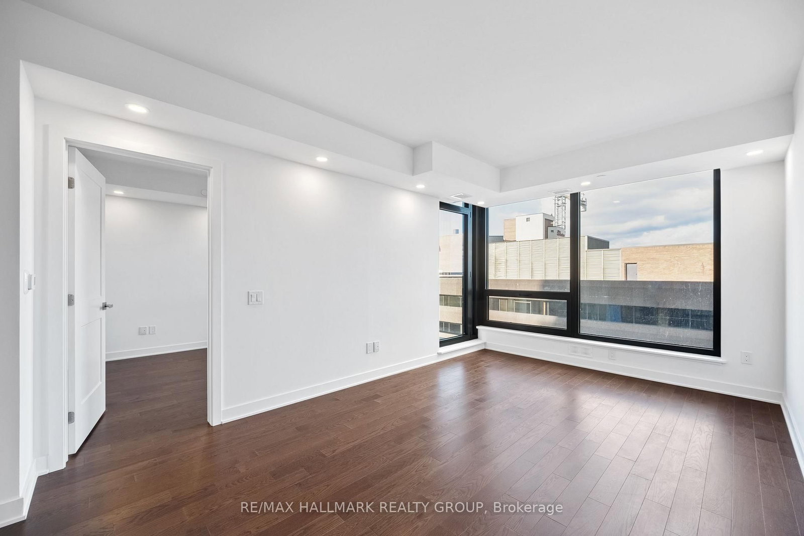 340 QUEEN Street • #1403 • Ottawa, ON photo 14