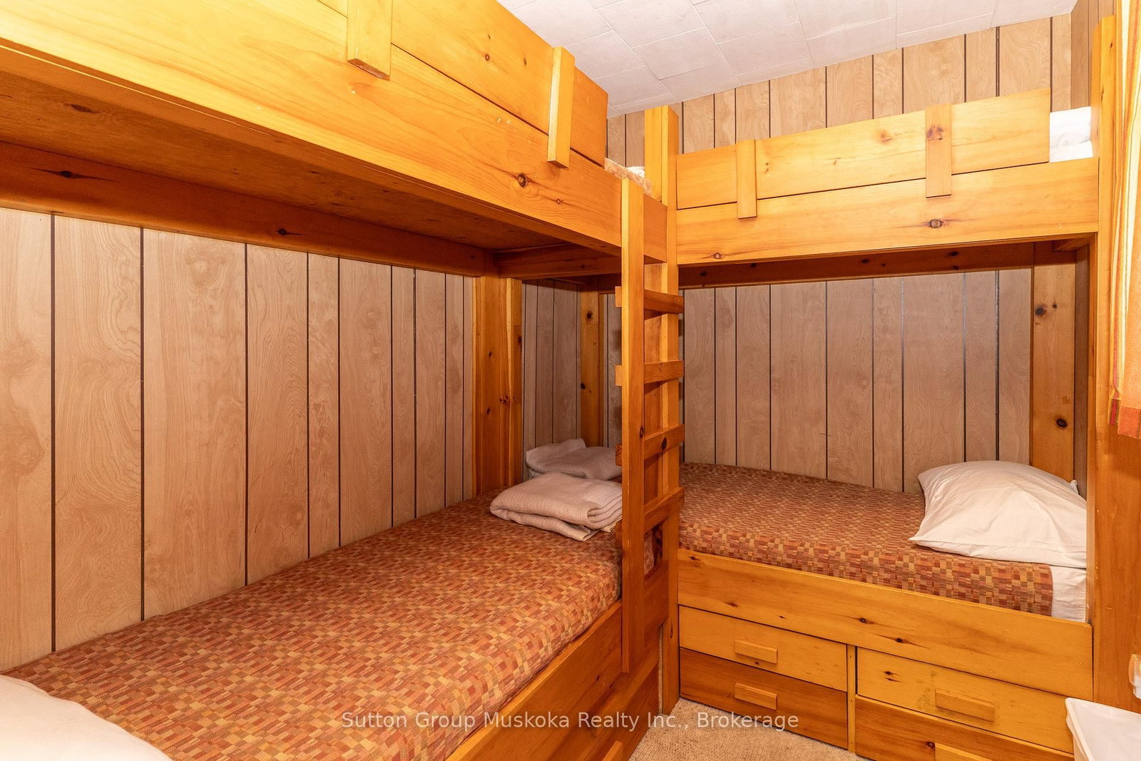 1131 - A West Camp Lake Road • Lake of Bays, ON photo 17