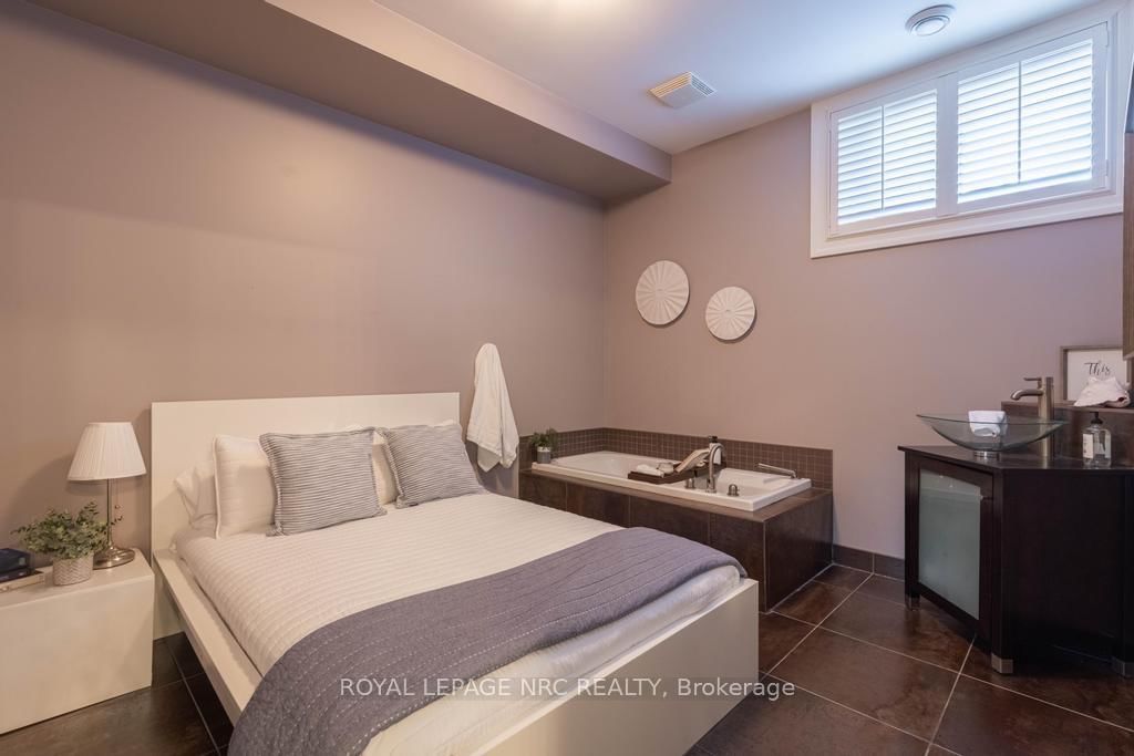 164A Lakeshore Road • St. Catharines, ON photo 41