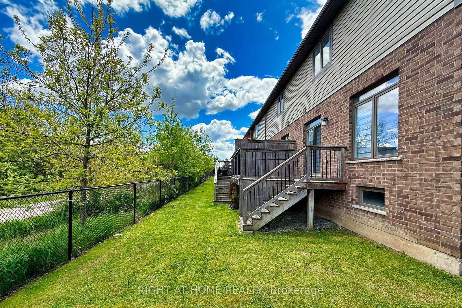 71 Southshore Crescent • Hamilton, ON photo 34
