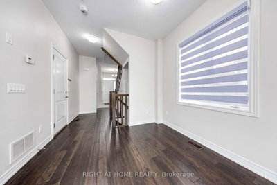 71 Southshore Crescent • Hamilton, ON photo 6