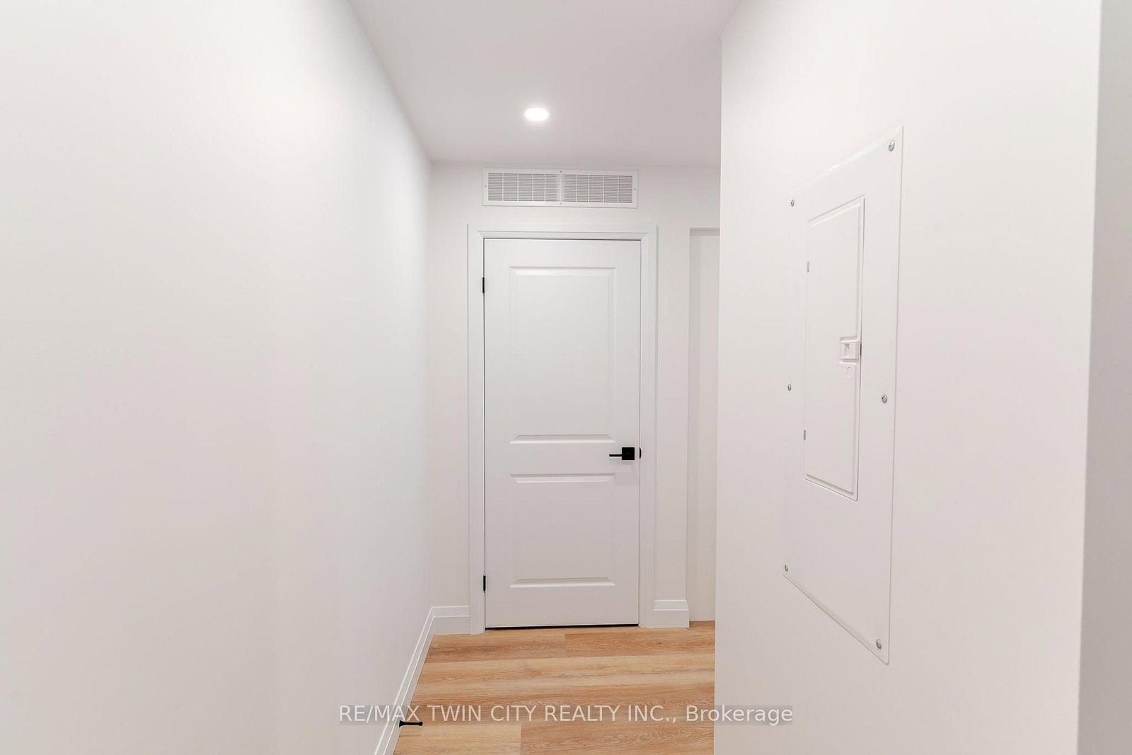 3-825 Stirling Ave, Kitchener, view 11