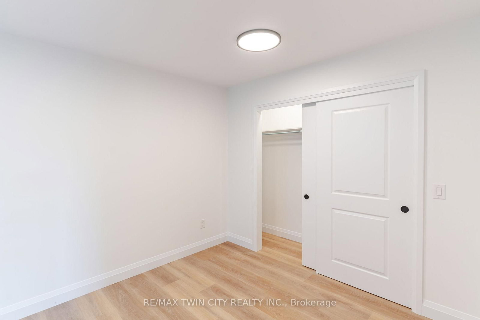 3-825 Stirling Ave, Kitchener, view 15