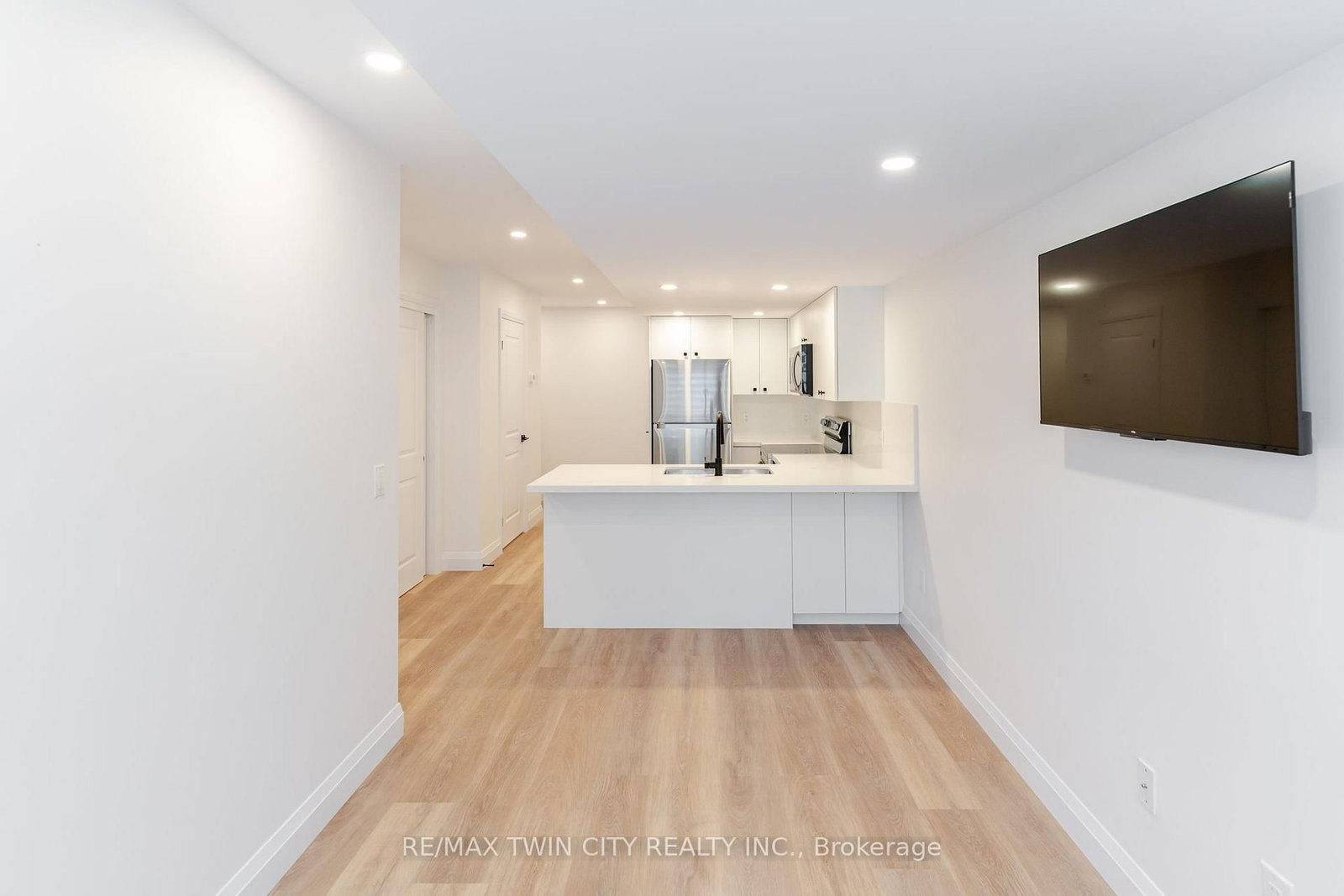 3-825 Stirling Ave, Kitchener, view 5