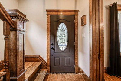 12 Queen Mary Street • Wilmot, ON photo 4