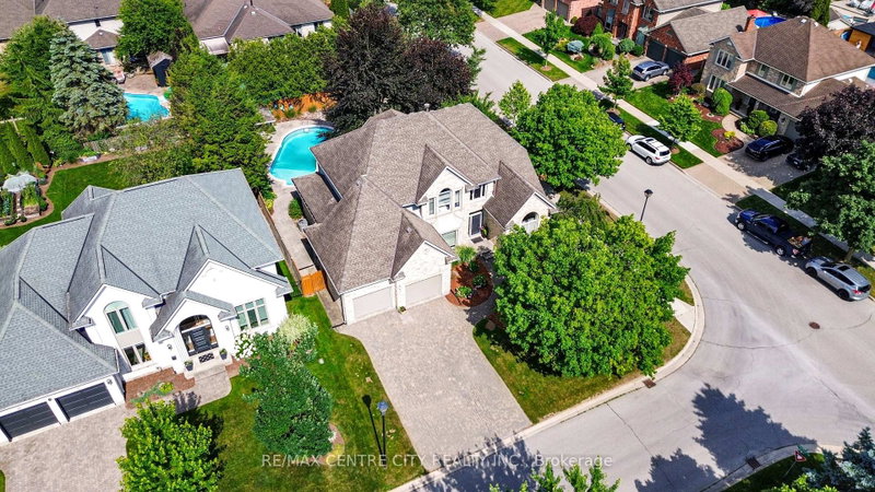 2 HAVENWOOD Way