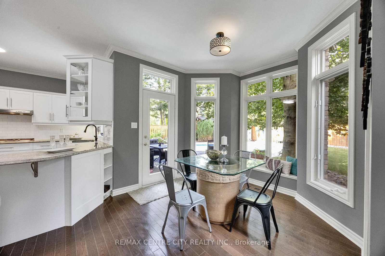 2 HAVENWOOD Way • London North, ON photo 15