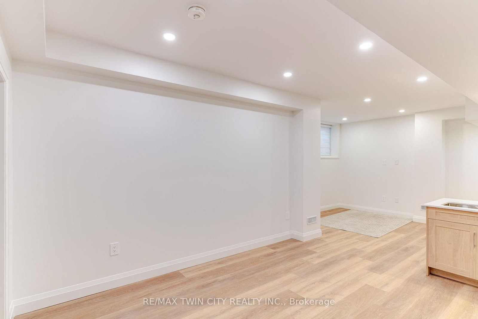 4-220 Heiman St, Kitchener, view 10