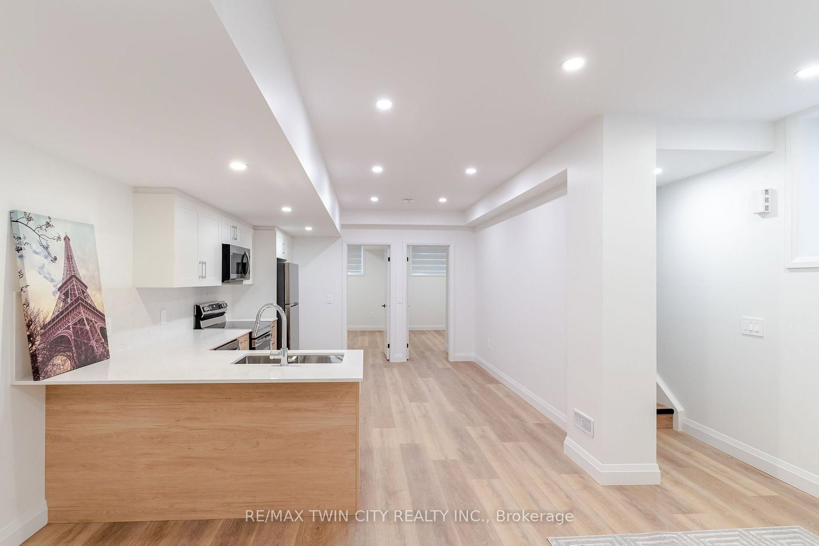 4-220 Heiman St, Kitchener, view 4