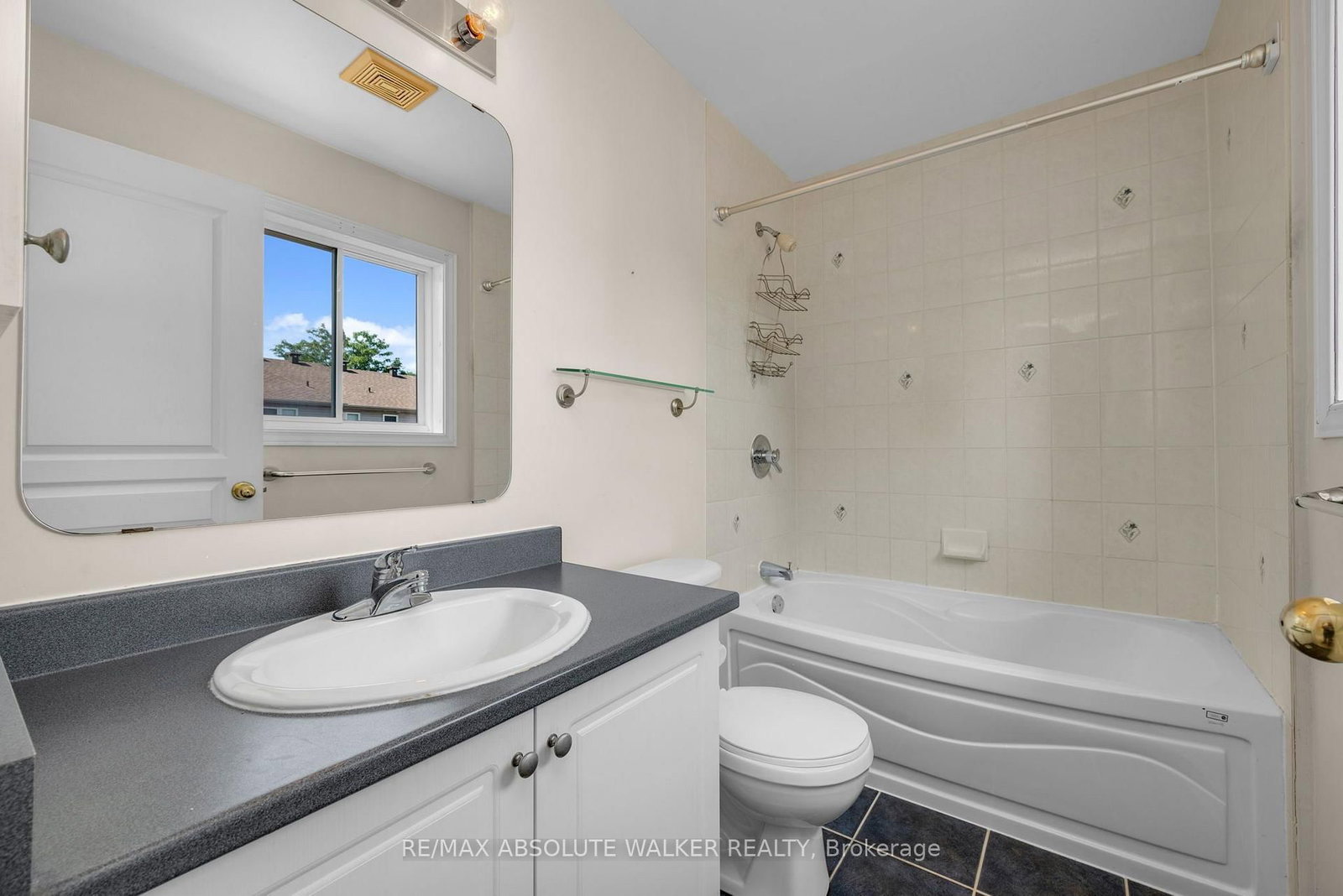 664 Wild Shore Crescent • Ottawa, ON photo 20