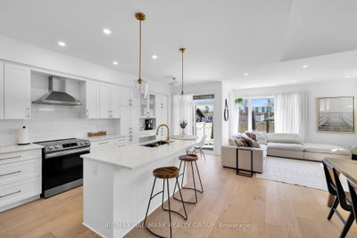 112 Crevasse Road • Ottawa, ON photo 6