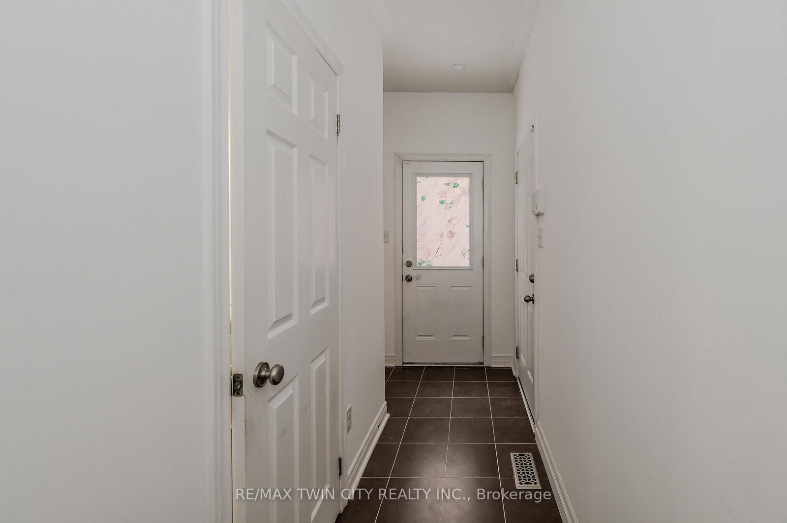 498 Thomas Slee Drive • Kitchener, ON photo 18