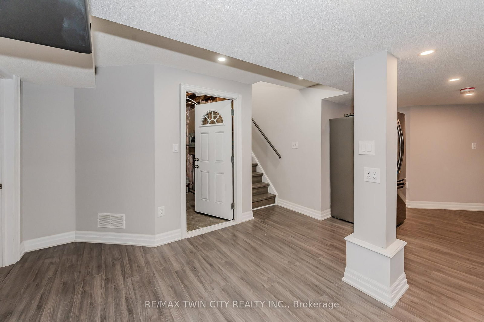498 Thomas Slee Drive • Kitchener, ON photo 37