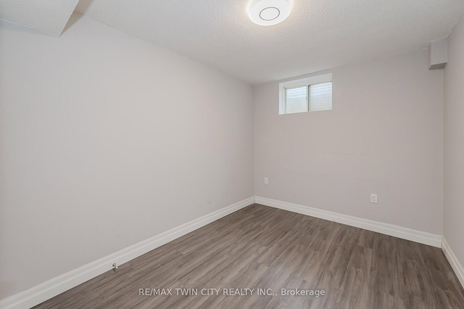498 Thomas Slee Drive • Kitchener, ON photo 44