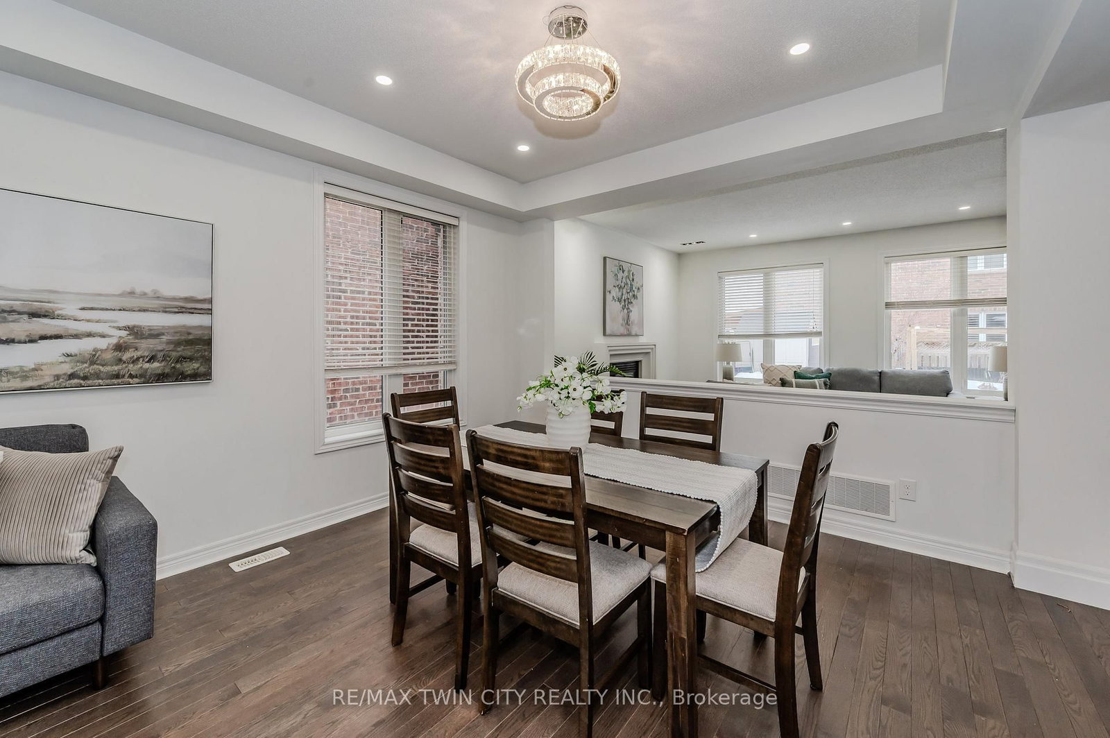 498 Thomas Slee Drive • Kitchener, ON photo 8