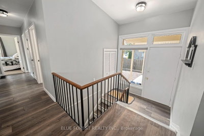 273 Saulsbury Street • Strathroy-Caradoc, ON photo 3