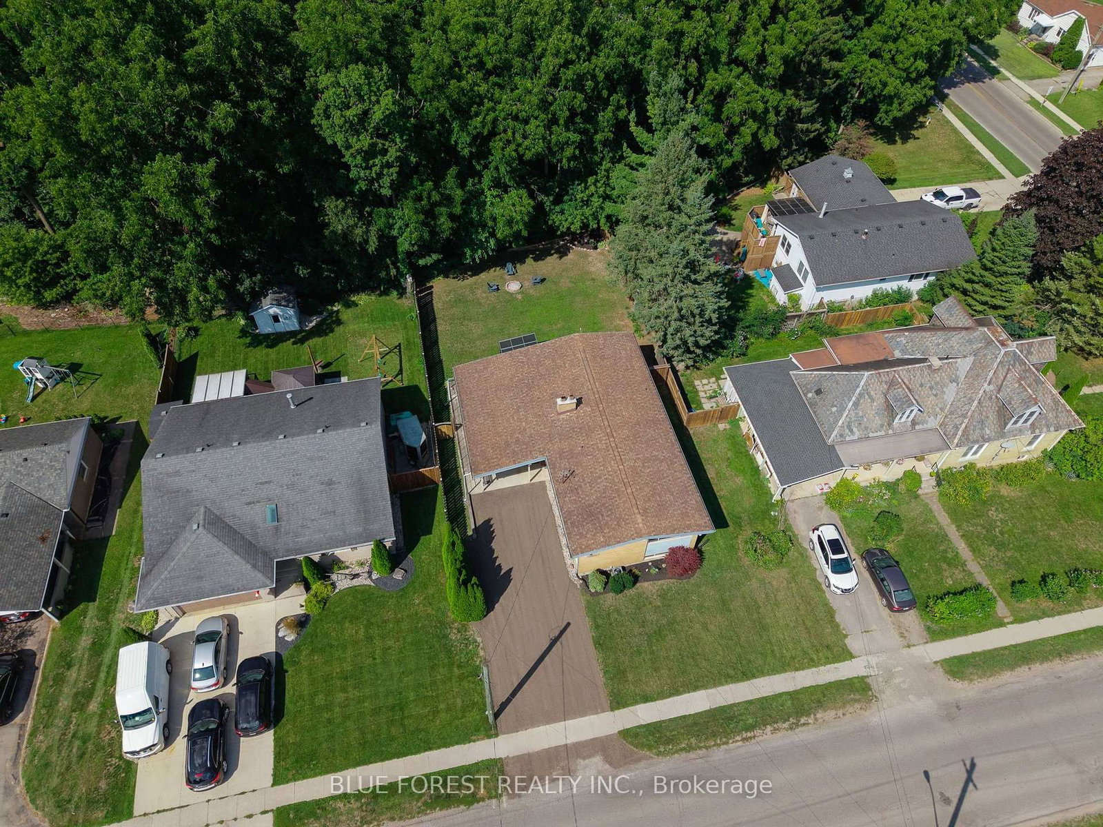 273 Saulsbury Street • Strathroy-Caradoc, ON photo 32