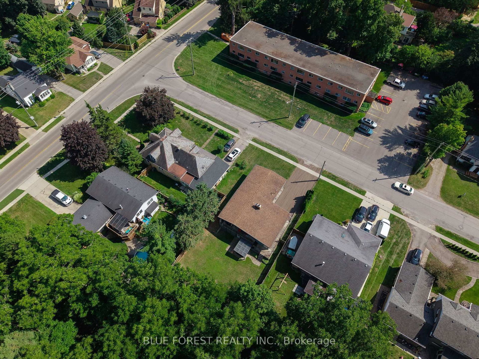 273 Saulsbury Street • Strathroy-Caradoc, ON photo 37