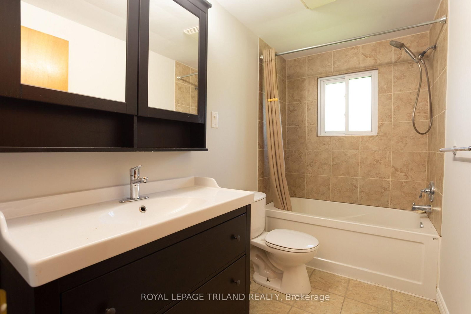 8 Croatia Court • St. Thomas, ON photo 16