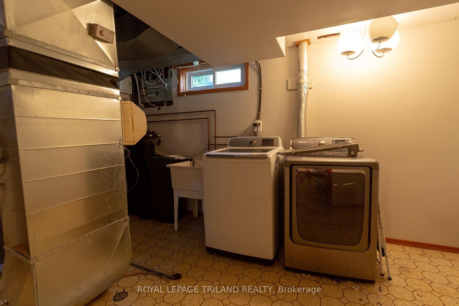 8 Croatia Court • St. Thomas, ON photo 36