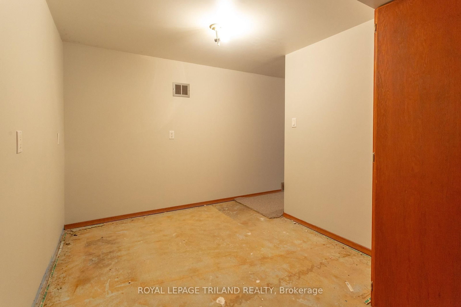 8 Croatia Court • St. Thomas, ON photo 40