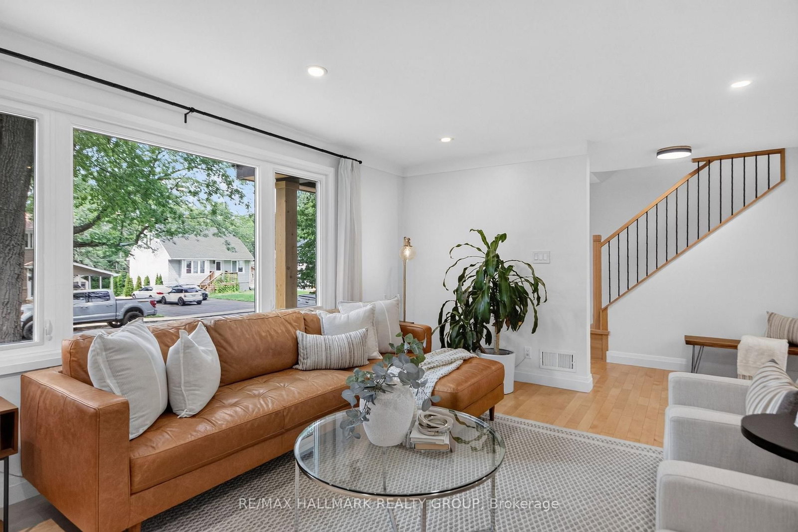 1677 Abbey Road • Ottawa, ON photo 11